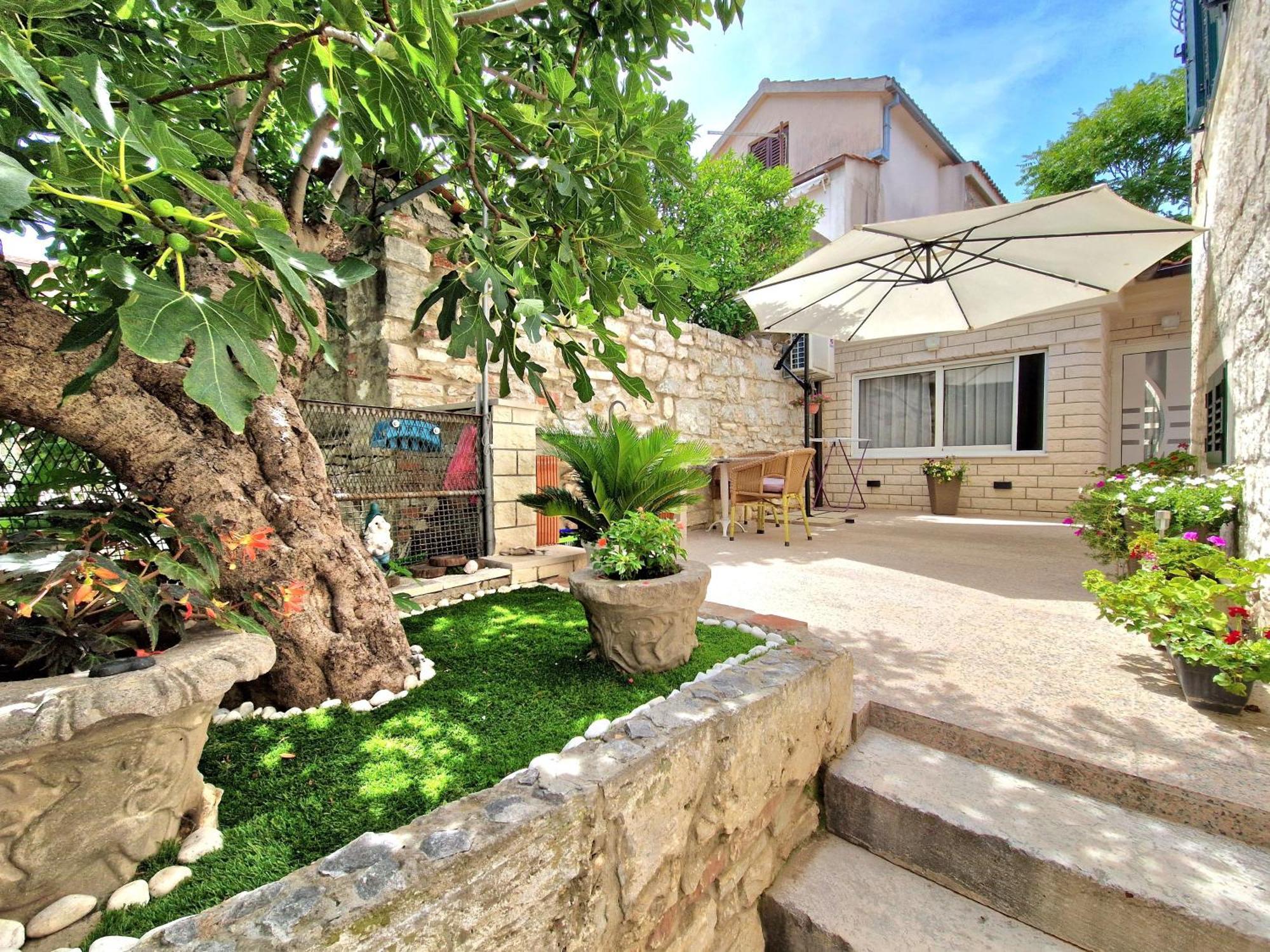 Apartment And Room Nona Stella Split Exterior foto